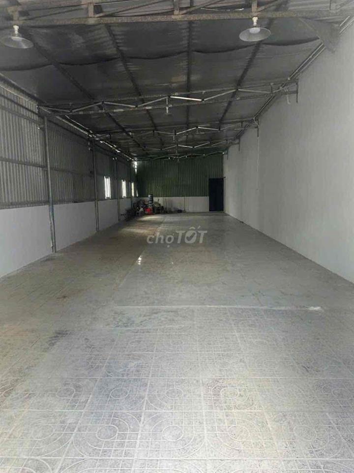 Cho thuê nhà vườn Hiệp An 1100m2 có sẵn 2 kho 500m2