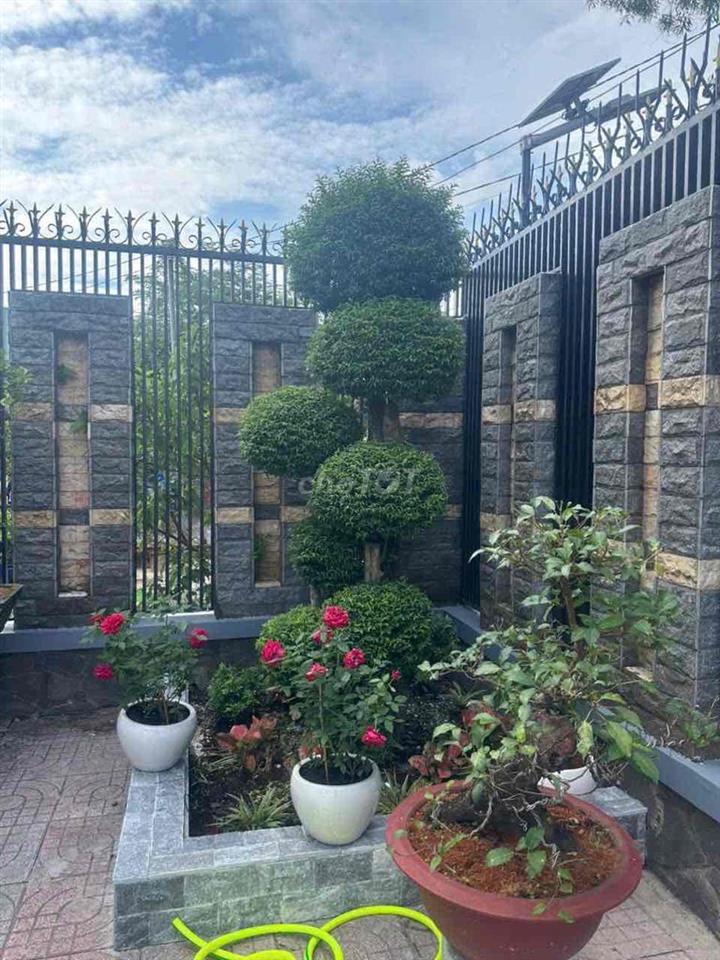 Cho thuê nhà vườn Hiệp An 1100m2 có sẵn 2 kho 500m2