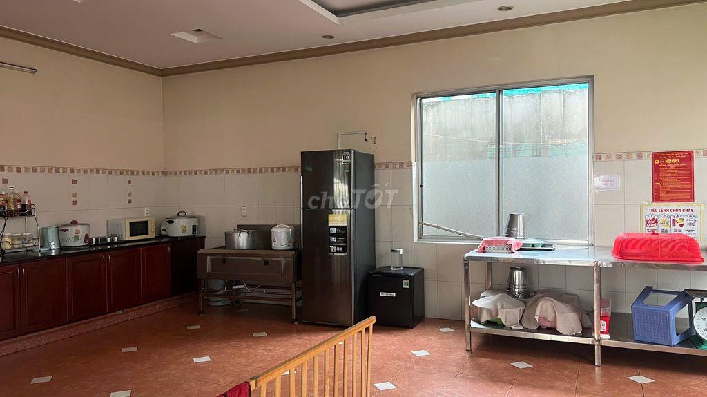 Biệt thự trệt 2 lầu 1000m2 - Đã hoàn công-Đối diện Đại Học TDM