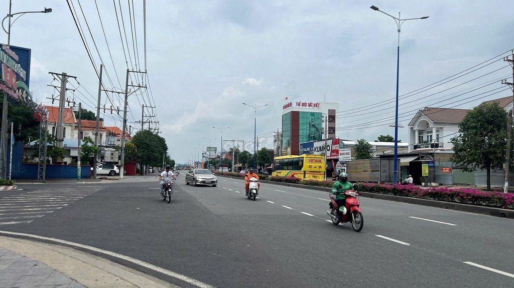 Đất mặt tiền ĐL Bình Dương 6m x 24m Gần TT Thương mại Becamek