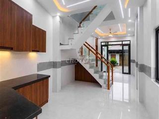 nhà ở làng đại học