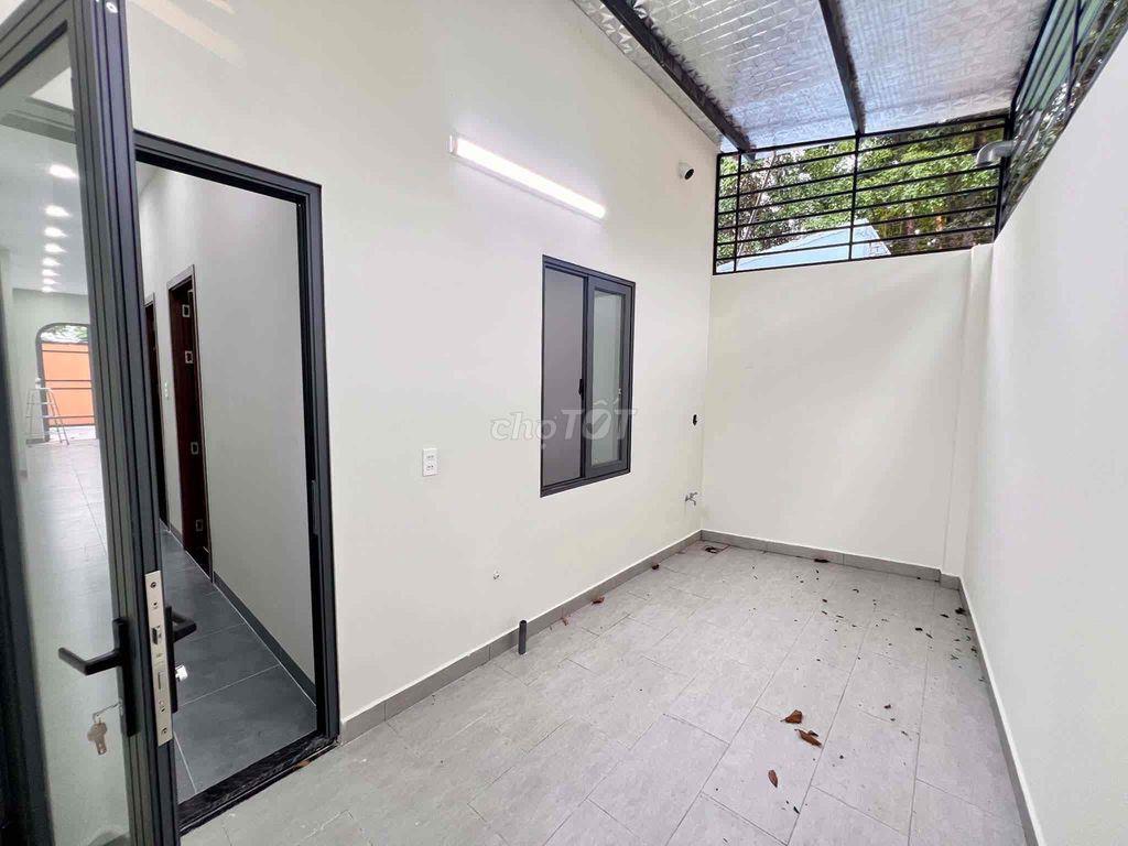 CẦN BÁN NHÀ Ở VỪA HOÀN THIỆN