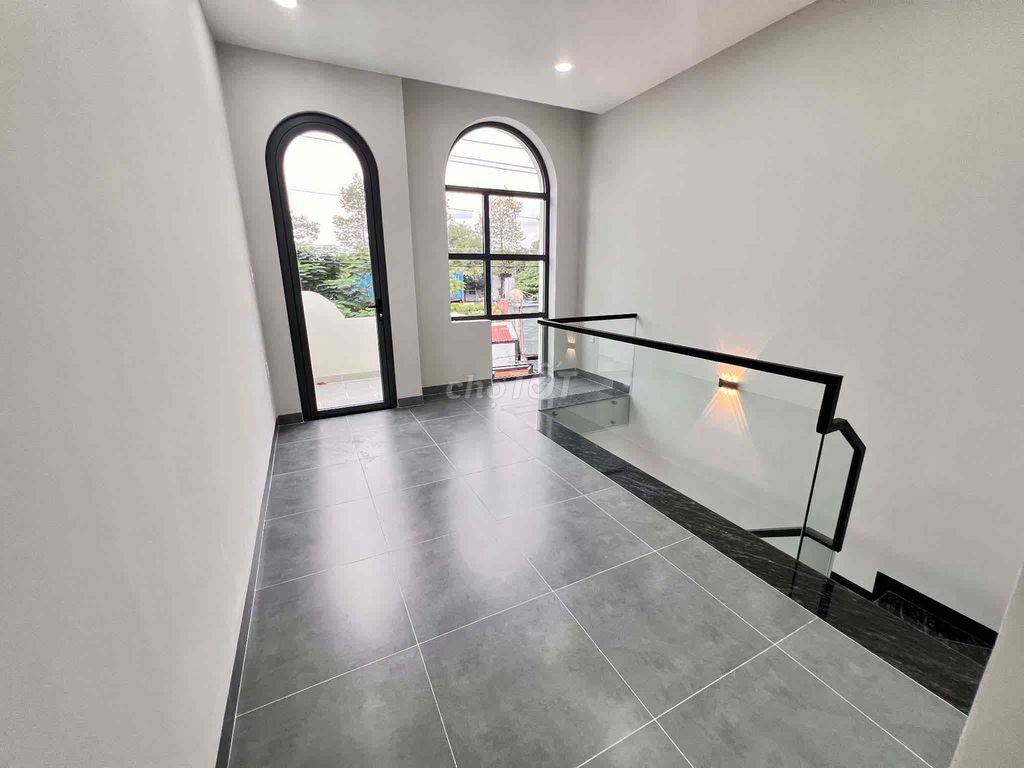 CẦN BÁN NHÀ Ở VỪA HOÀN THIỆN