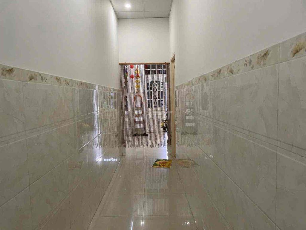 Bán nhà kdc Phú Hoà giá đầu tư, 120m2 giá 5.5tỷ rẻ rẻ