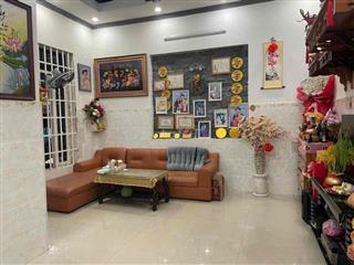 Bán nhà kdc Phú Hoà giá đầu tư, 120m2 giá 5.5tỷ rẻ rẻ