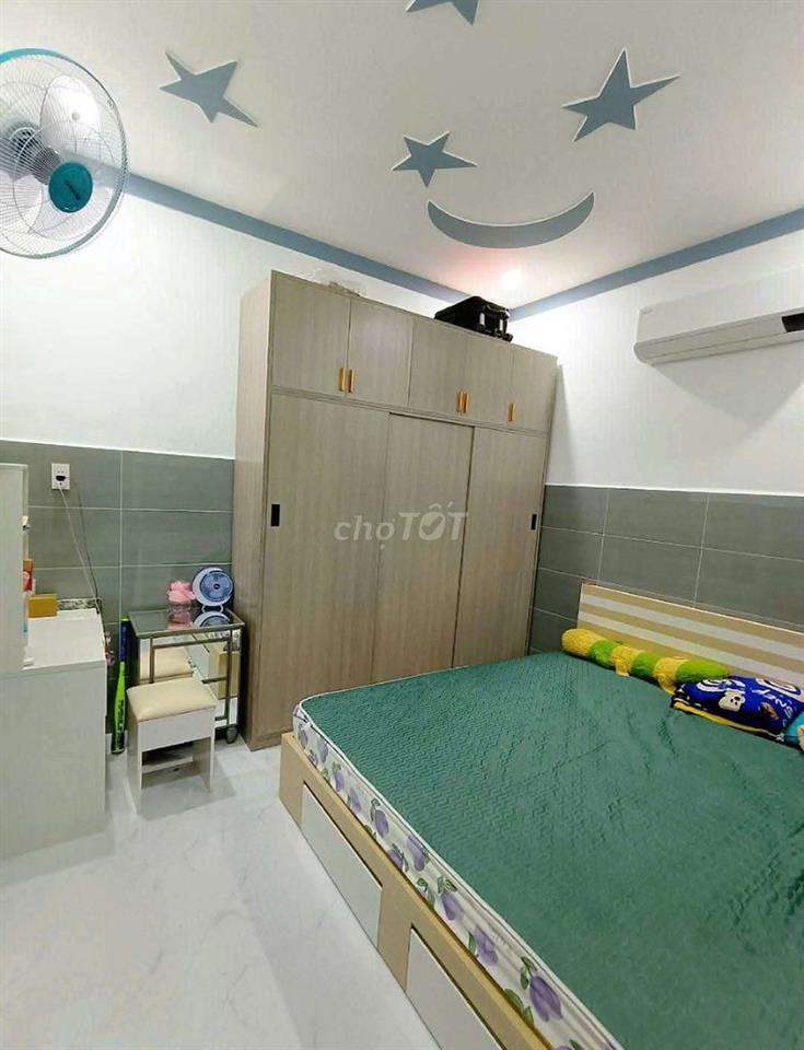 BÁN NHÀ MẶT TIỀN