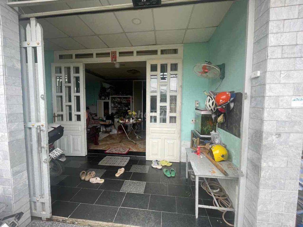 cần bán gấp lo tiền viện phí cho ba mẹ