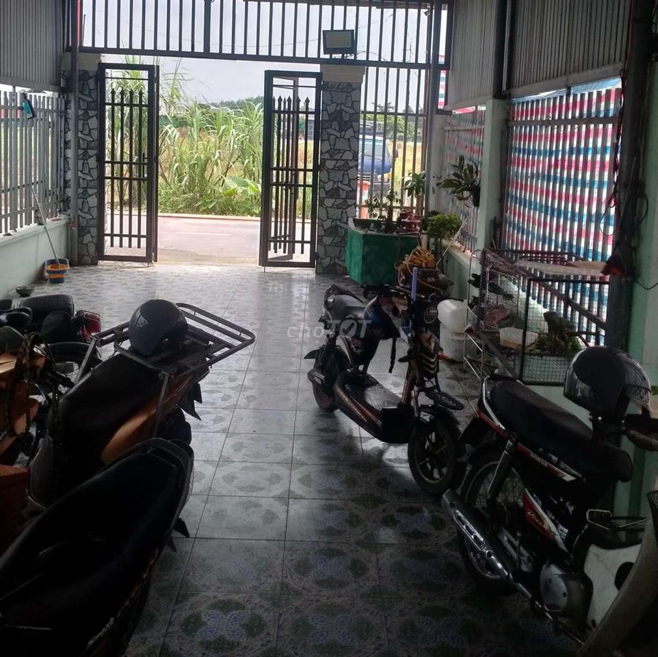 Cần bán về quê