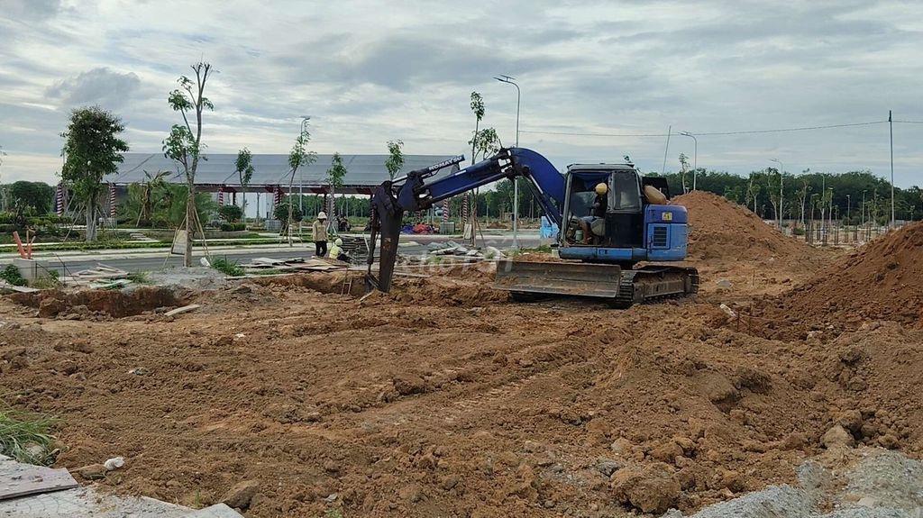 Nhà 1trệt 2 lầu,ngay kcn VSIP, thanh toán chỉ 680tr, sổ riêng