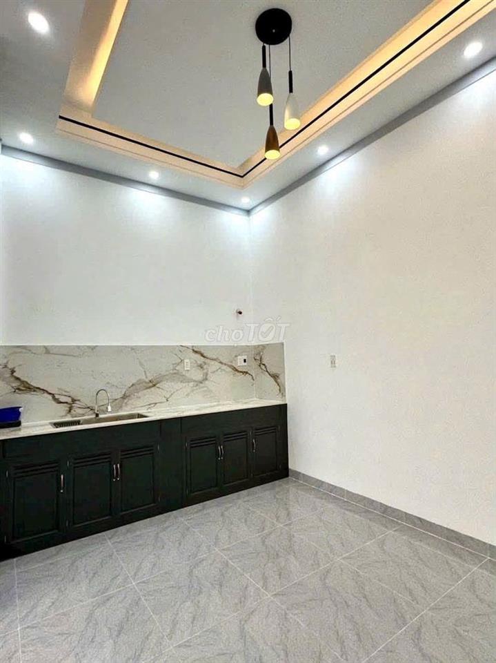 Nhà Tương Bình Hiệp 2 tỷ 180tr