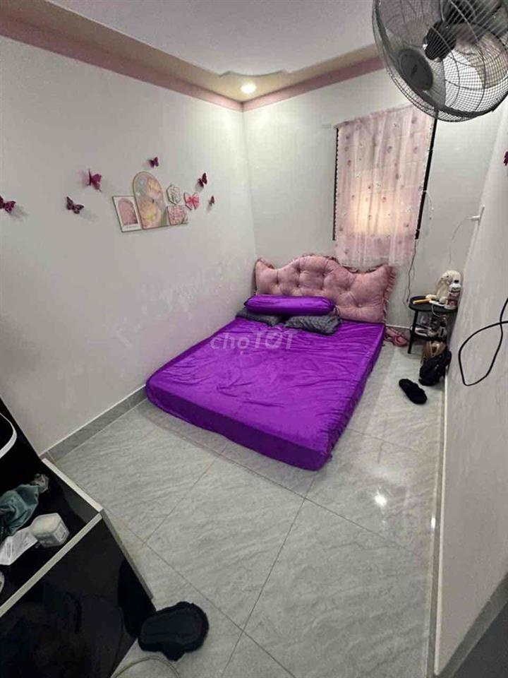 bánn gấp 1ty390