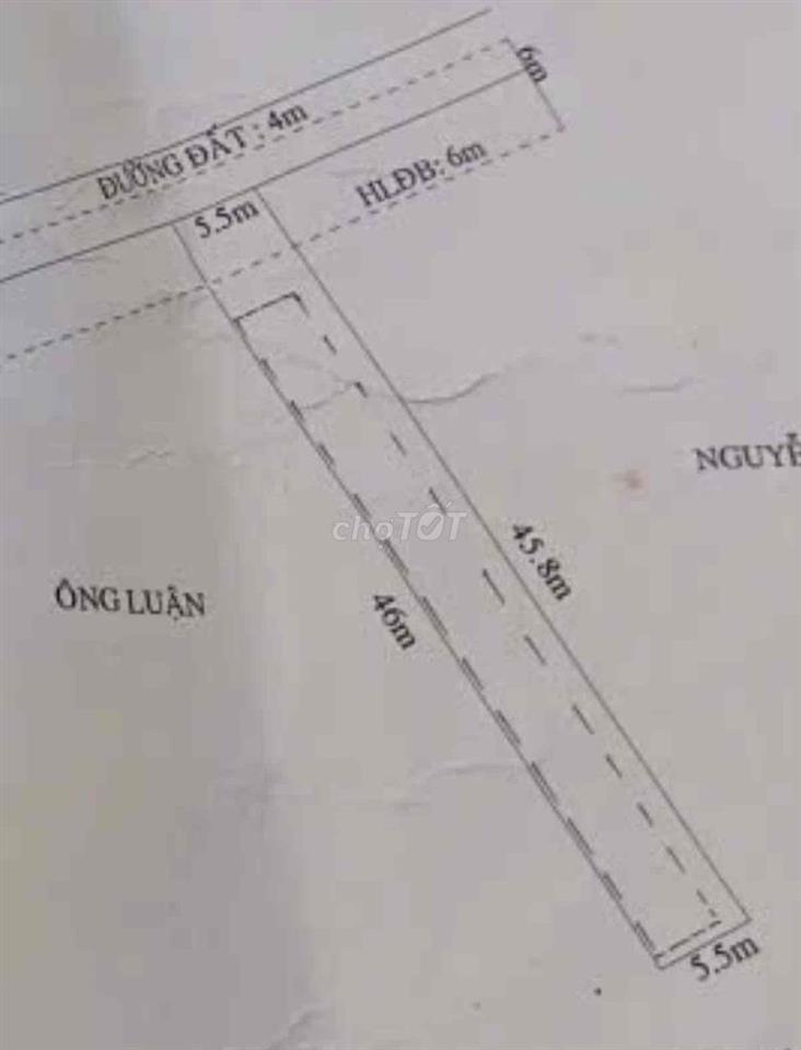 đất 5,5m x 46m . đường xe tải