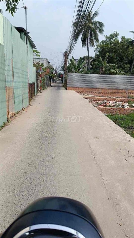 đất 1 sẹt qlo13 . 5x30m. hẻm rộng