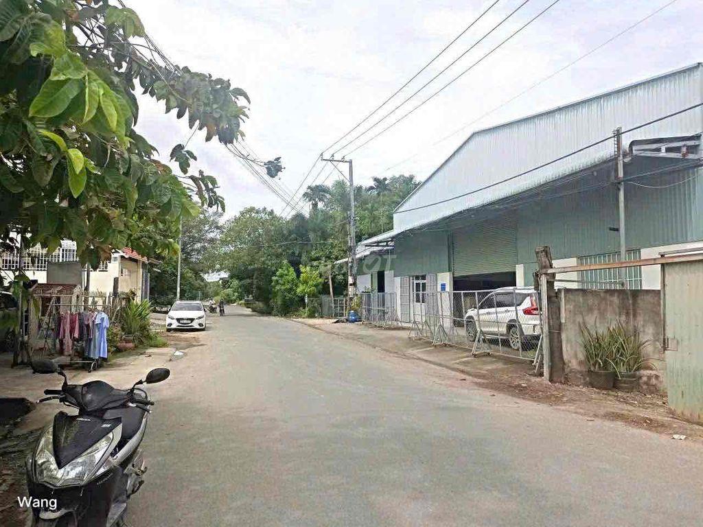 xưởng đường nhựa bình nhâm 20m x 85m