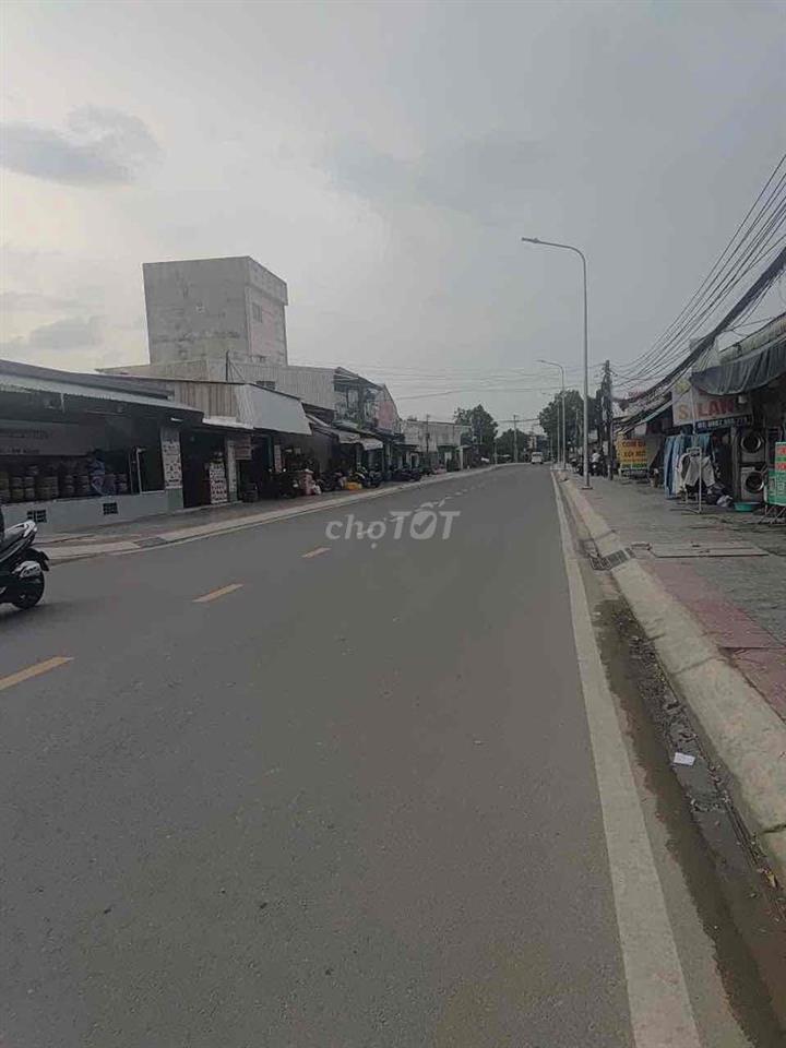 Đất to đẹp mặt tiền chòm sao . ngang 15 mét