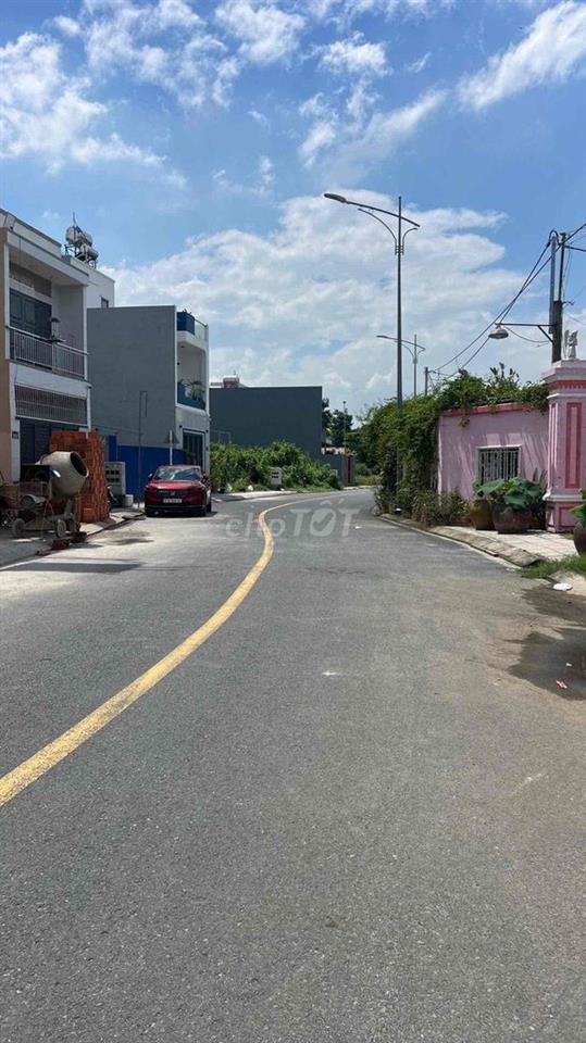 chính chủ cần tiền bán đất lái thiêu đường nhựa