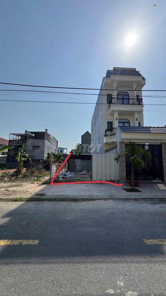 ĐẤT 5X22 (110M) GẦN NGÃ TƯ CHIÊU LIÊU VỊ TRÍ ĐẸP