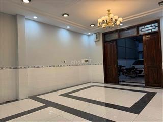 nhà 1tr 1 lầu sân để được 2 xe hơi