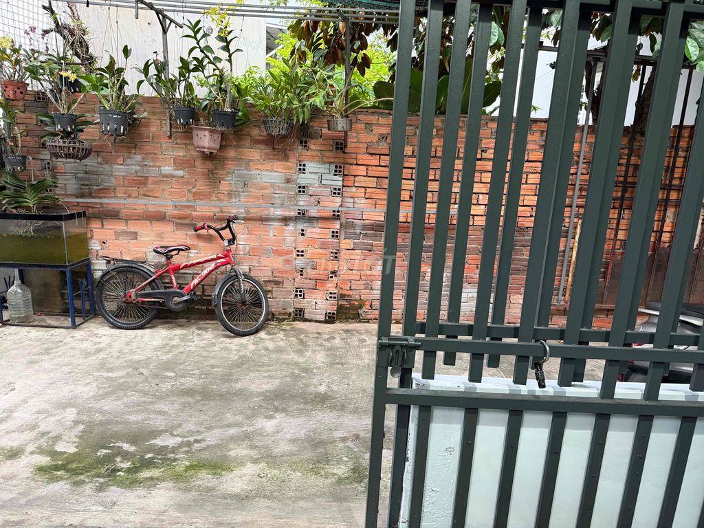 Chính chủ cần bán nhanh đất tặng nhà cấp 4