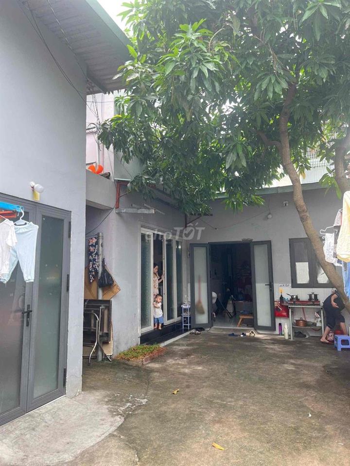 Bán nhà đưởng Trần Quang Khải, p. Đông Hòa, Tp. HCM, 315m2