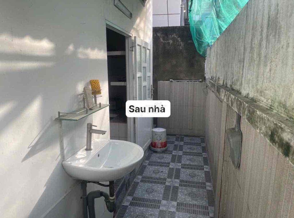 Bán Nhà Cấp 4 .