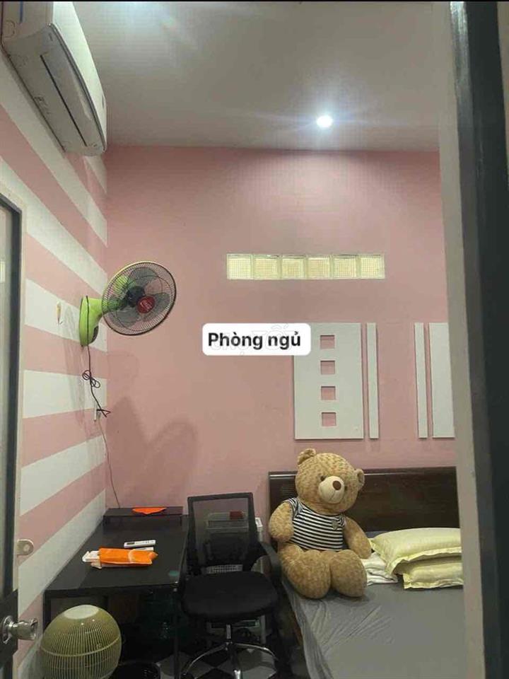 Bán Nhà Cấp 4 .