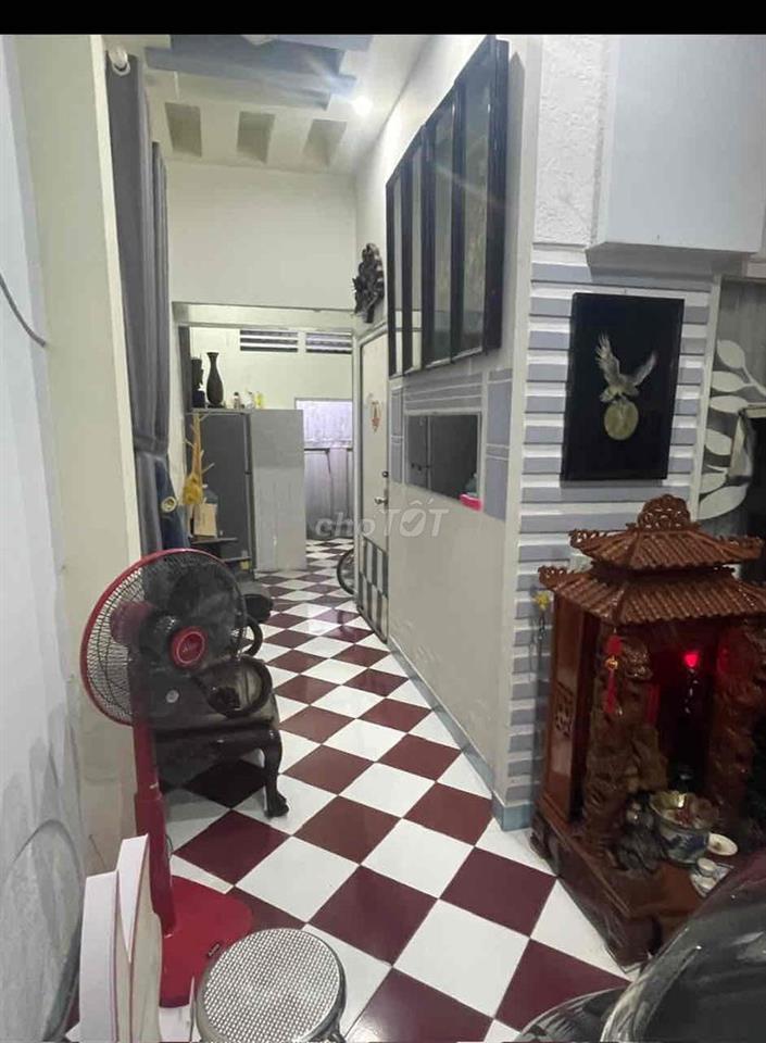 Bán Nhà Cấp 4 .
