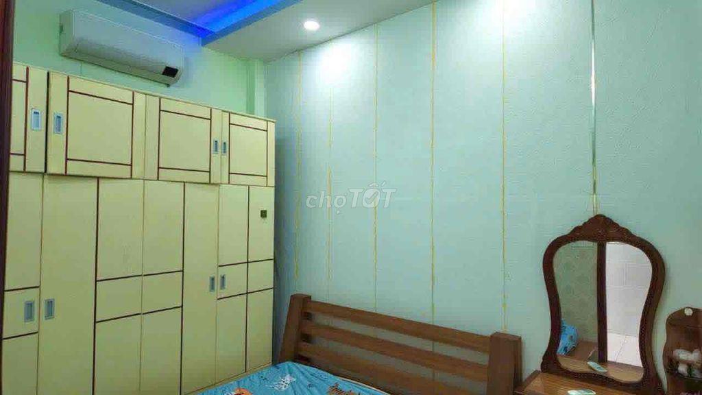 Chính chu chuyển chổ ở cần bán nhà ở Chợ Đông Hoà, sát Uỷ Ban Đông Hoà