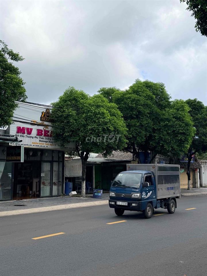BIỆT THỰ VƯỜN 455m2 Mặt Tiền gần chợ Bến Cát vài bước đi bộ