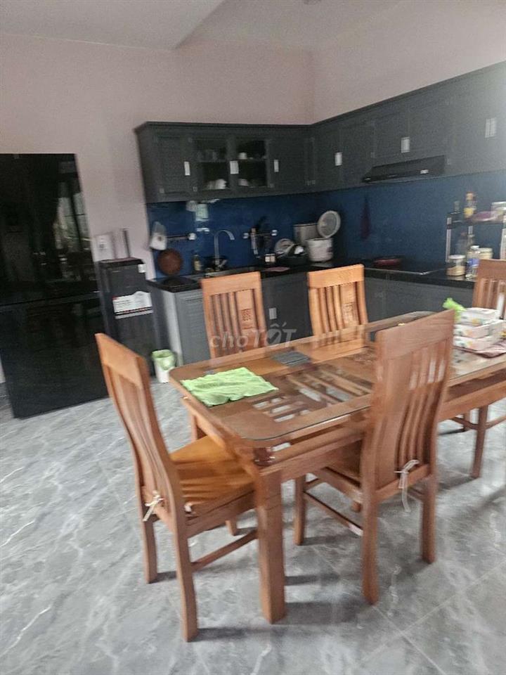 cần tiền bán gấp căn nhà gác lửng tổng diện tích 100m2 gồm 2 phòng ngủ