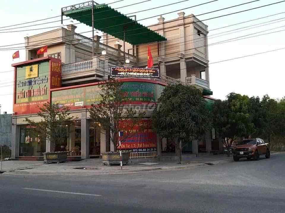 cho thuê hoặc hợp tác