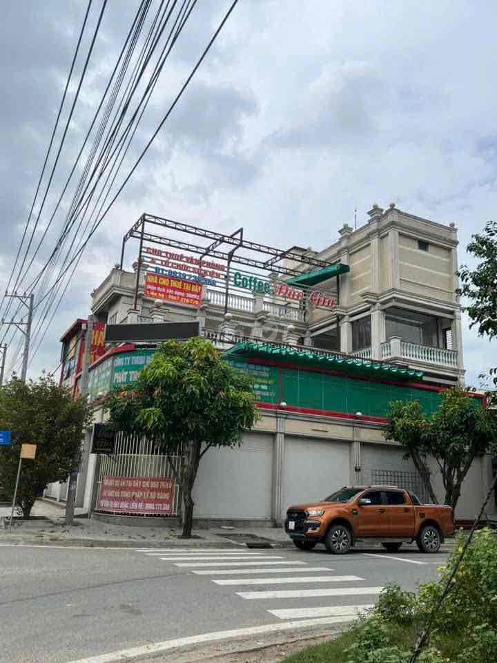 cho thuê hoặc hợp tác