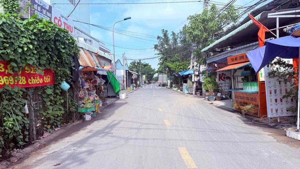 Chủ Ngộp Giảm Mạnh! Nhà Mặ/t Tiề/n 209m² + 8 Phòng Trọ Chỉ 6,9 Tỷ