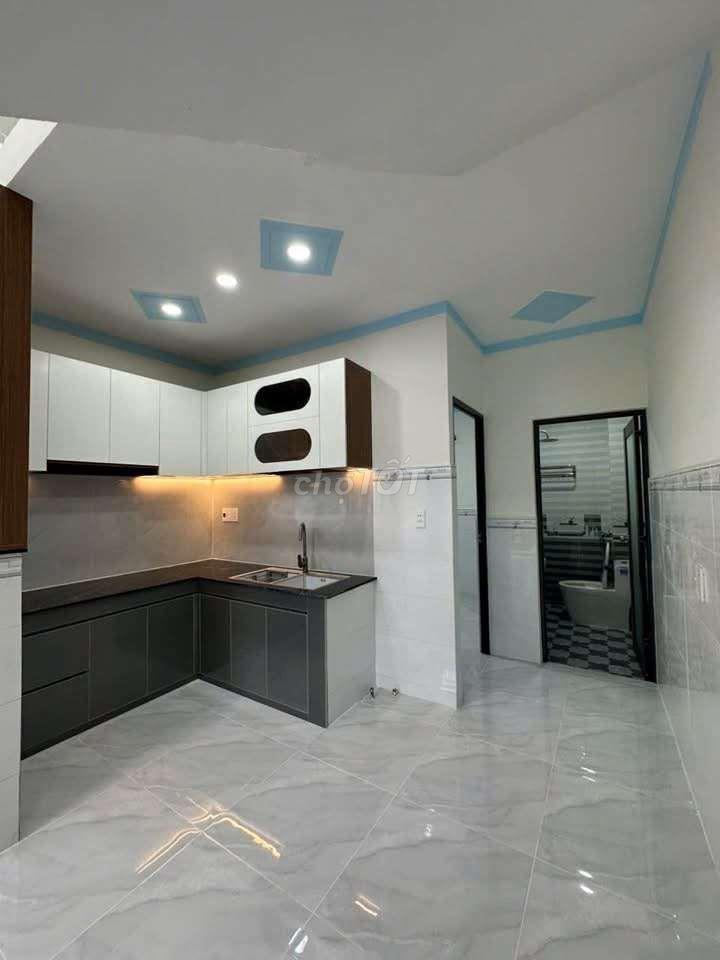 bán nhà tổ chức mới xây gác lửng