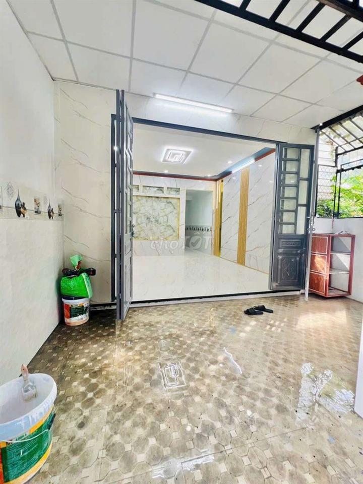 nhà đối diện trường FPT thái hòa cũ