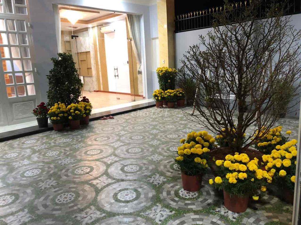 Gia Đình Cần Sang nhượng  mặt tiền đường Nguyễn trí phương