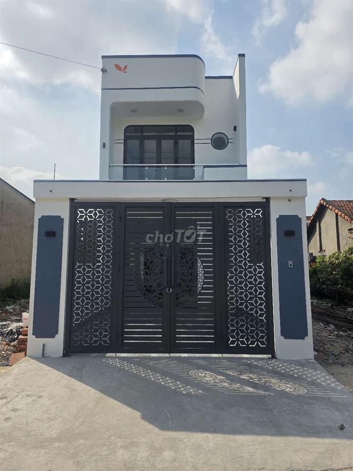 nhà 1 trệt 1 lầu sát gần trường đại học việt Đức