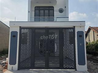nhà 1 trệt 1 lầu sát gần trường đại học việt Đức
