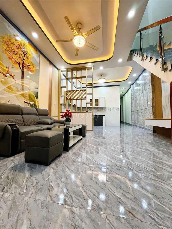 nhà lầu 3 phòng ngủ