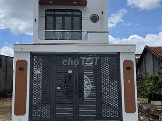 nhà lầu 3 phòng ngủ