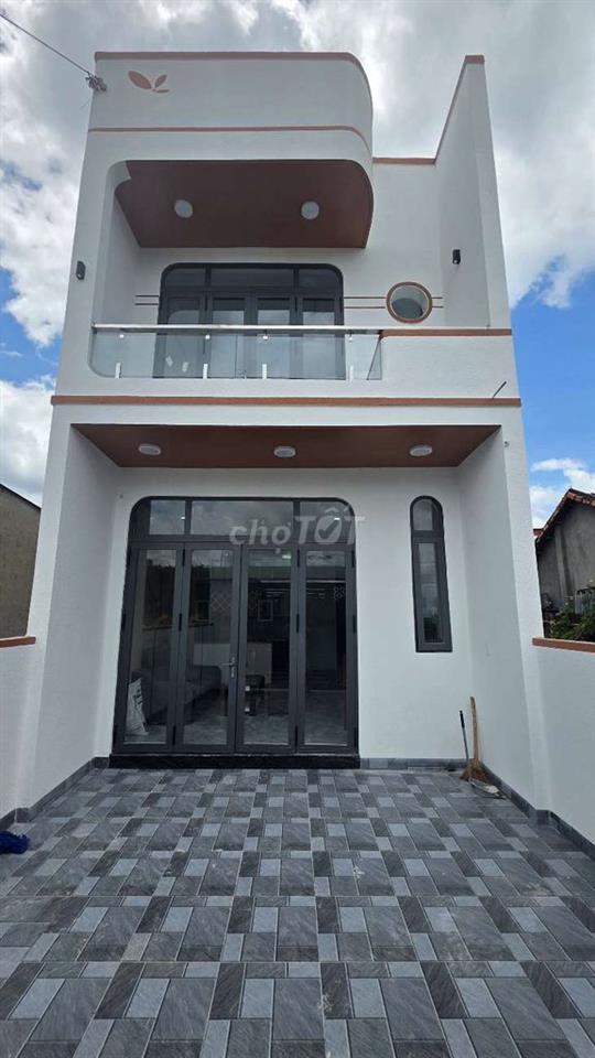 nhà lầu 3 phòng ngủ