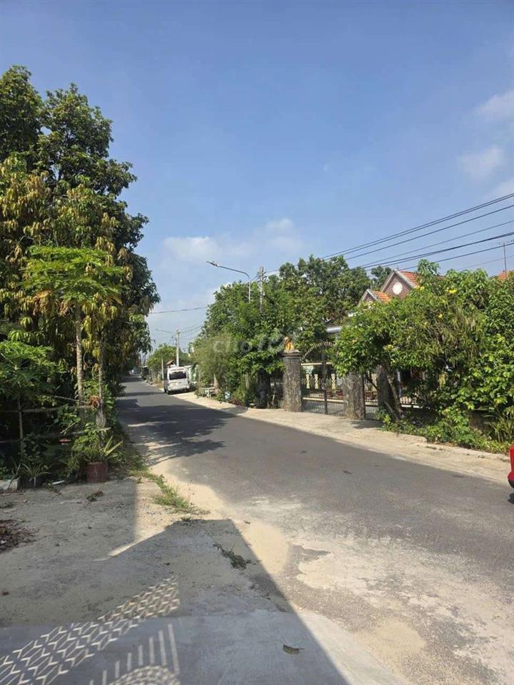 nhà lầu 3 phòng ngủ