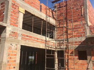 Nhà Vsip2 đang xây dựng tháng góp 8-9tr  