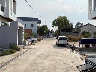 Bán lô đất thổ cư ngang 8x30m ,ngay ubnd Chánh Hiệp, HCM , SHR 