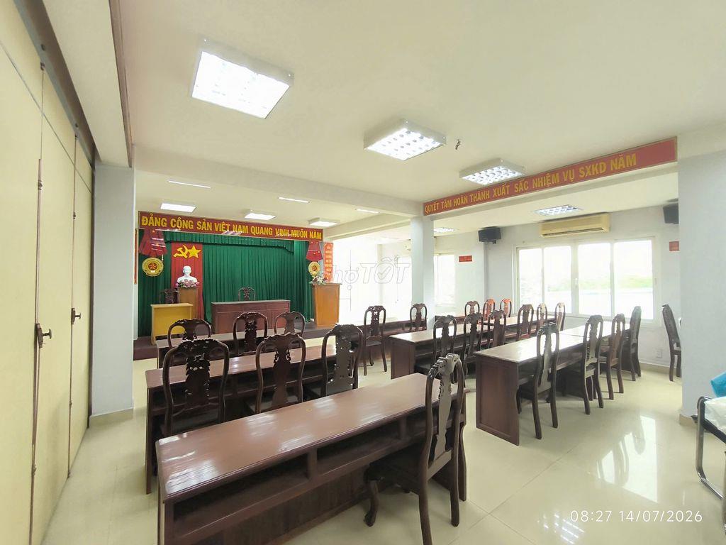CHO THUÊ CẢ TÒA NHÀ MẶT TIỀN Đ. TRƯỜNG SƠN-TÂN BÌNH NGANG 12M RỘNG RÃI