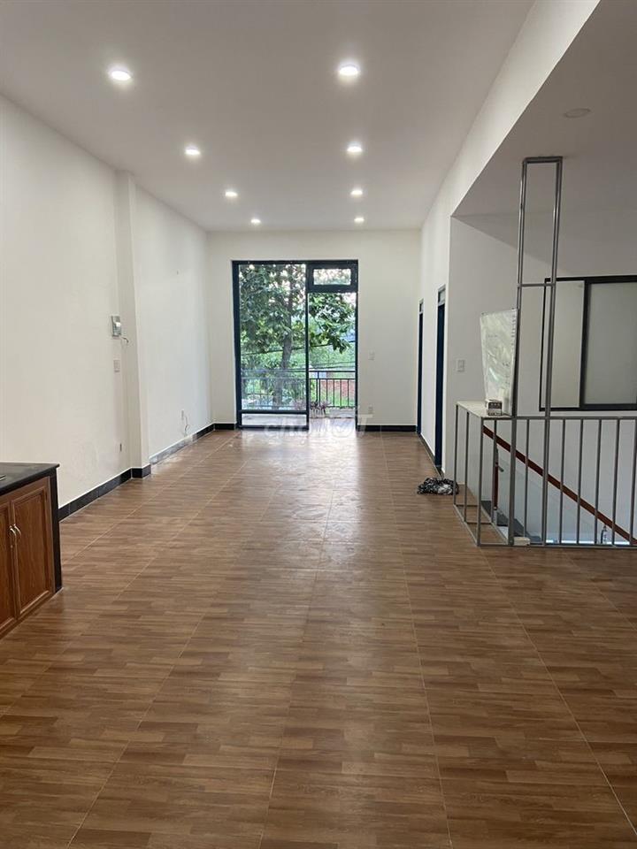 Bán nhà riêng tại KDC Vĩnh Phú II, 140 m2, 3PN, 3WC