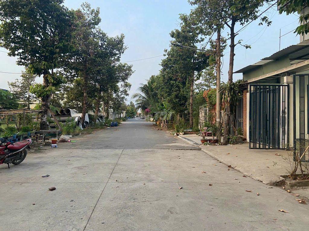 Bán nhà riêng tại KDC Vĩnh Phú II, 140 m2, 3PN, 3WC