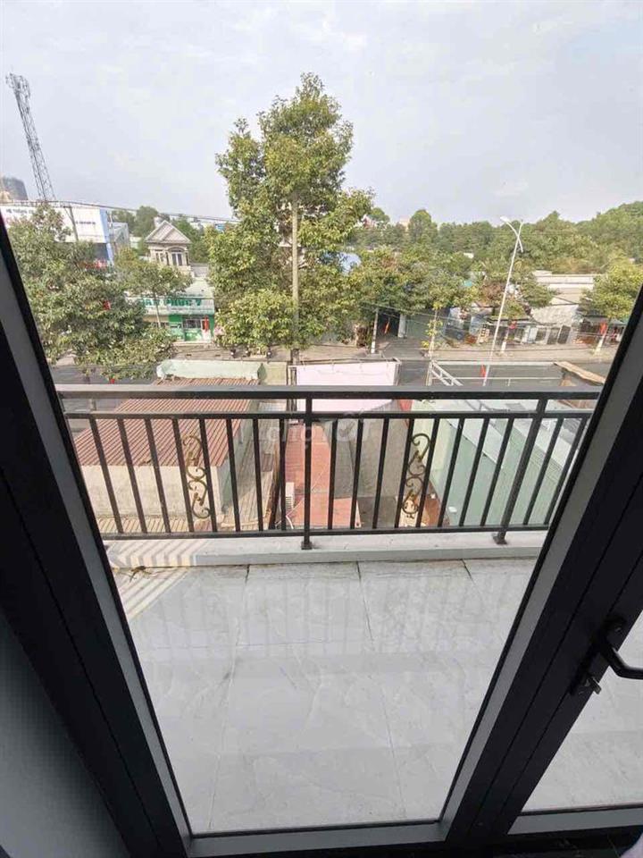 CHÍNH CHỦ CẦN CHUYỂN NHƯỢNG GẤP: NHÀ MẶT TIỀN KINH DOANH SẦM UẤT – NGÃ