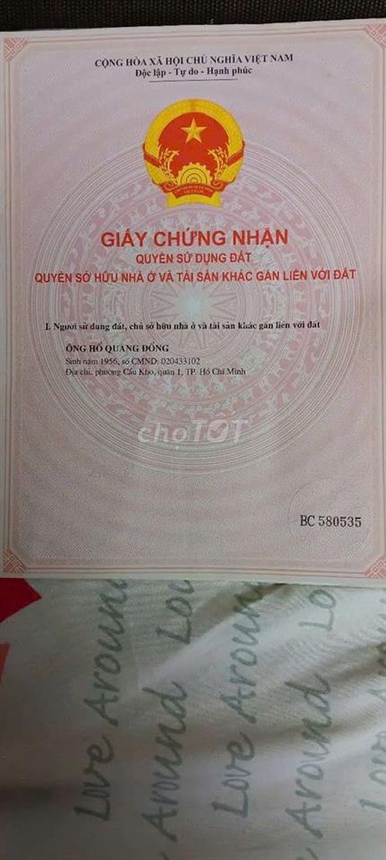 2 sổ này  là của 2 vợ chồng cũng đừng tên giá  9 tỷ bao giấy tờ 