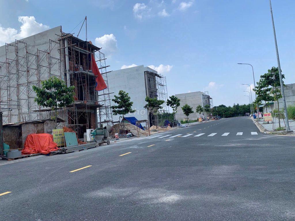 bán lô đất ngay UBND Phước Hoà, Phú Giáo, BD cũ, giá 750tr/100m2, SHR 